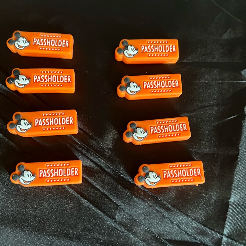 Disney Passholder sliders -8